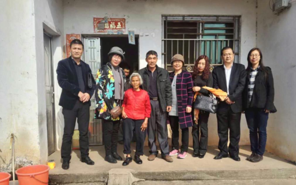 家樂事凈水器董事長陳惠東走訪慰問河源和平縣公白鎮(zhèn)塘角村貧困群眾