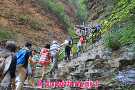 七月川西旅游攻略自由行_七月去川西