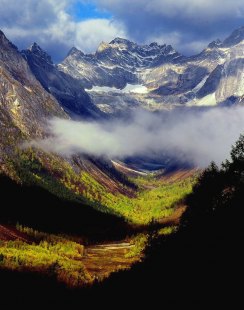 从泸州机场到四姑娘山，问政山巅，10月旅游小攻略适合单身女性