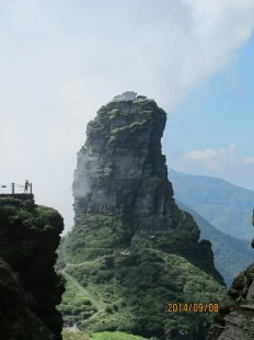  梵净山周边自驾游攻略？（贵州梵净山5日旅游攻略自由行）